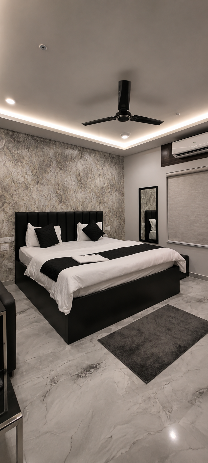 Super Deluxe room, alternate view